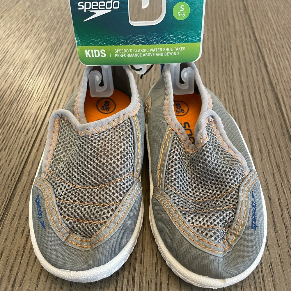 Water shoes